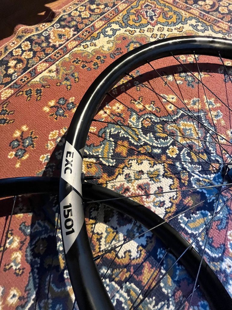 Used Dt Swiss DT Swiss EXC 1501 2020 bike — image 2 of 9