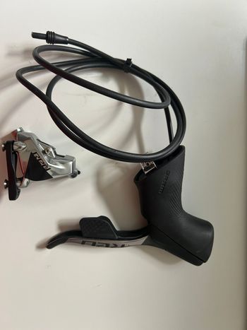 Used Sram ED-RED-D1 - Red eTap AXS HRD FM Hydraulic Disc Brake Shift/Brake leavers 2023 bike — image 1 of 8