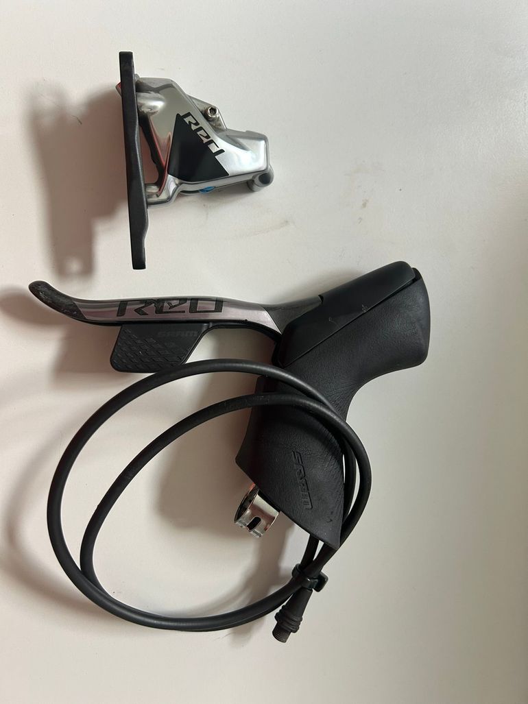 Used Sram ED-RED-D1 - Red eTap AXS HRD FM Hydraulic Disc Brake Shift/Brake leavers 2023 bike — image 2 of 8