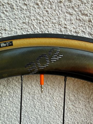 Zipp 302 Disc Center Lock 2019 bike de segunda mano — imagen 2 de 5