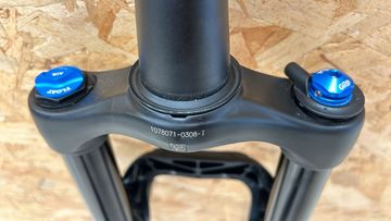 Brugt Fox 32 FLOAT RHYTHM 29” 120MM GRIP 3 BOOST TAPARED REMOTE bike — billede 4 af 7