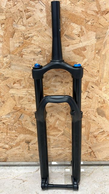 Used Fox 32 FLOAT RHYTHM 29” 120MM GRIP 3 BOOST TAPARED REMOTE Fork