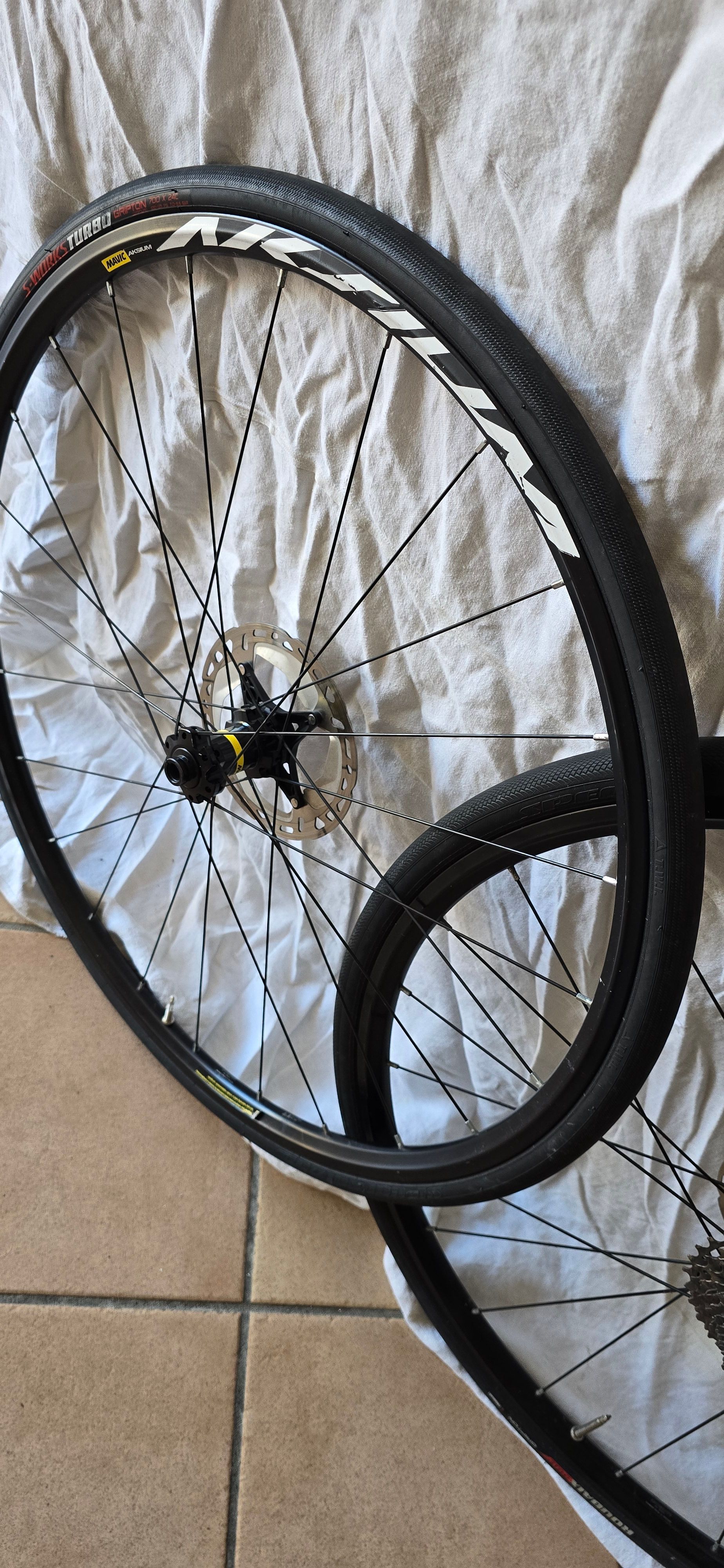 Bike Wheel Mavic Aksium Elite Evo Ust Mavic Aksium Elite Evo UST