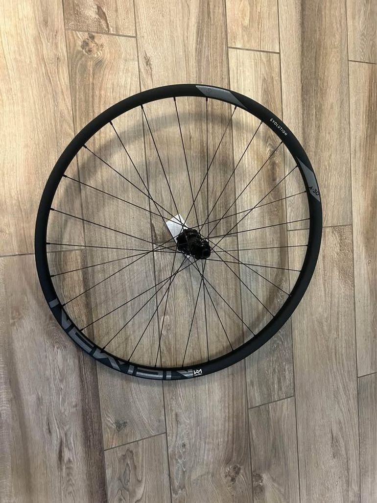 Käytetty Newmen Evolution SL A.30 29” 2024 bike — kuva 7 / 8
