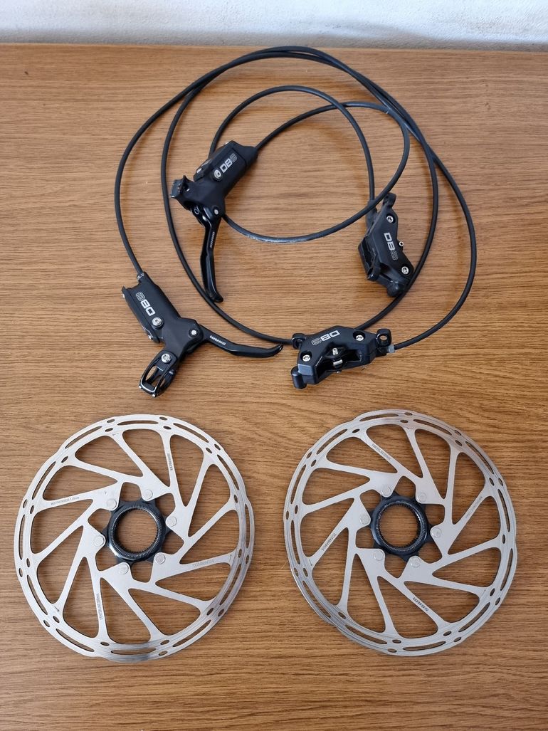 Used Sram db8 2024 bike — image 1 of 4