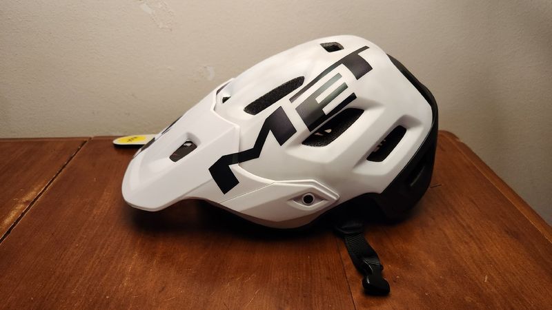 Używany MET Roam MIPS 2024 bike — zdjęcie 3 z 5
