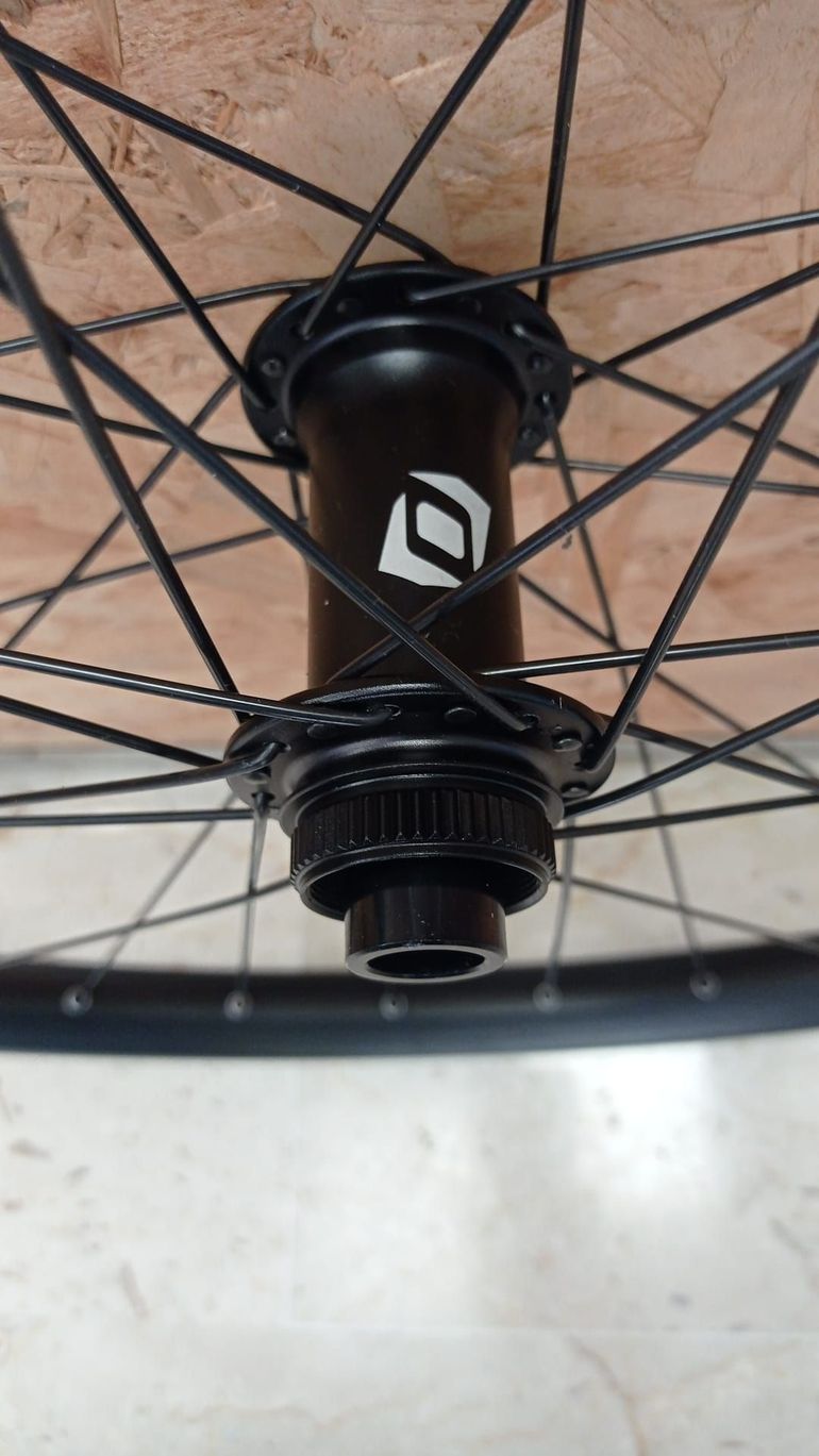 Used Syncros MD 30 BOOST SHIMANO HG PER XC/E-BIKE/TRAIL 2024 bike — image 2 of 7