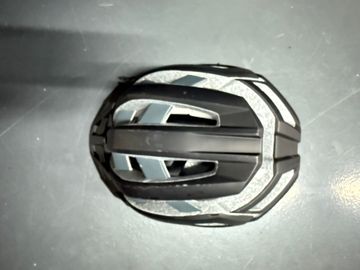 Used Endura Casco Enduro MTB 2020 bike — image 4 of 5