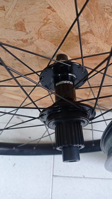 Brugt Syncros X30SE BOOST SHIMANO MICROSPLINE PER XC/E-BIKE/TRAIL 2024 bike — billede 2 af 7