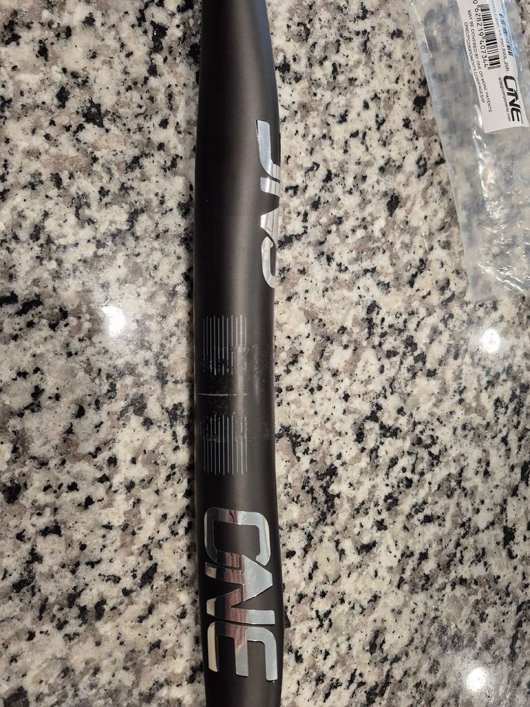 Used Oneup Carbon V2 760mm, 35mm, 20R 2025 bike — image 3 of 5
