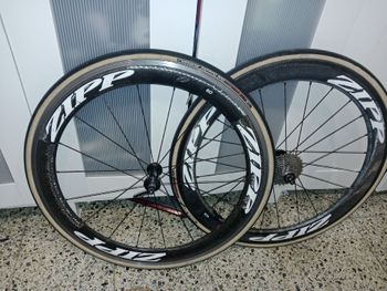 Zipp, 404 y 606 FIRECRES