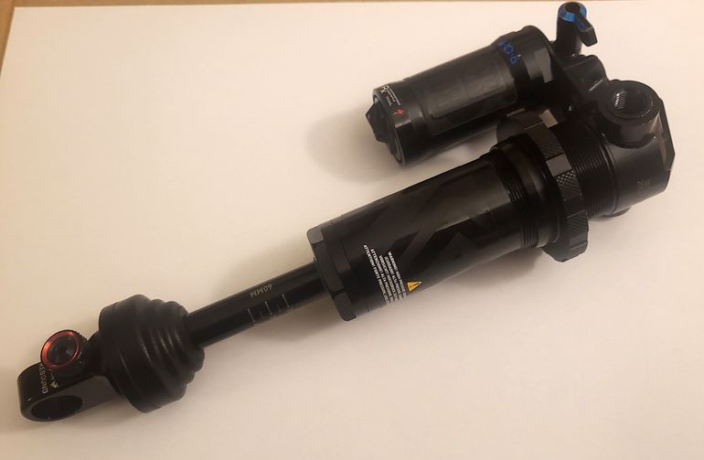Used RockShox Super Deluxe Coil Select Plus - 205x60 2023 bike — image 3 of 8