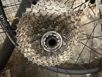 Used Shimano MT 600 2023 bike — image 3 of 5