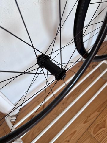 Used NW Ultra light D35 2023 bike — image 4 of 11