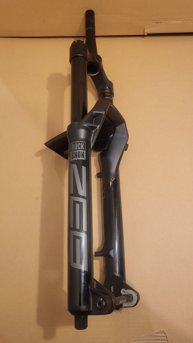 Použité Rock Shox RockShox Zeb Select Plus - 170mm 2023 Fork