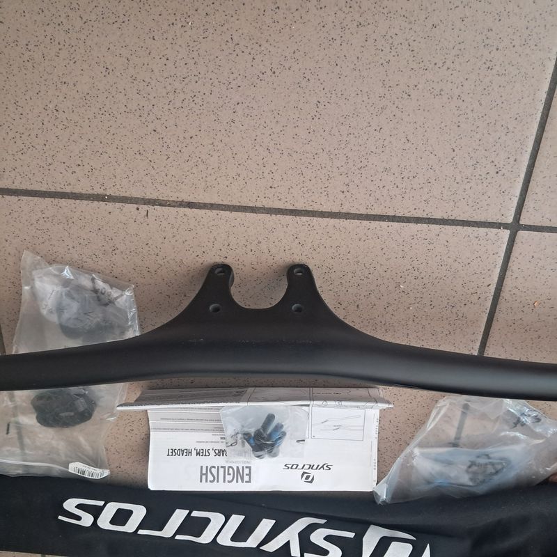 Used Syncros Hixon ic DH 2021 bike — image 4 of 5