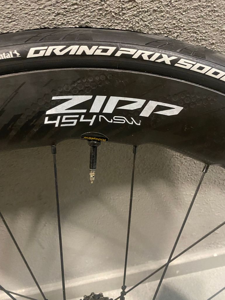 Used Zipp 454 NSW 2024 bike — image 6 of 6
