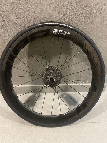 Used Zipp 454 NSW 2024 bike — image 4 of 6