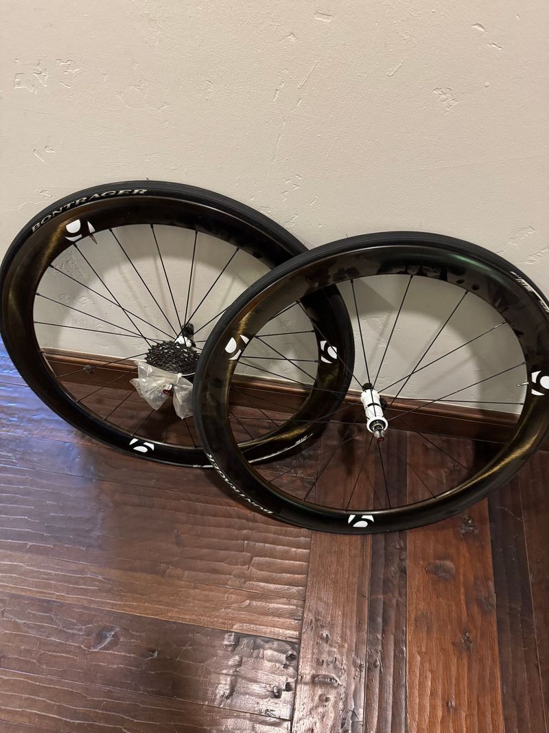 Used Bontrager Aeolus 2016 Wheels