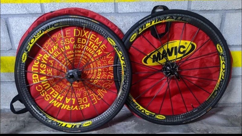 Mavic Cosmic carbon Ultimate SSC 2014 Wheels d'occasion