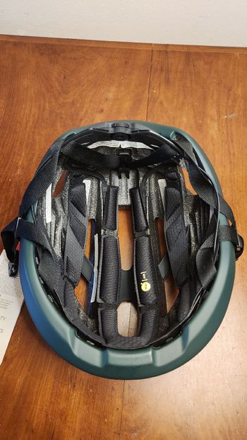 bolle Eco Avio MIPS 2024 bike usato — immagine 4 di 5