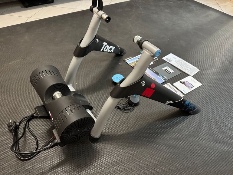 Rollentrainer Tacx Ironman T2050 Neo 2t Tacx Smart TrenaÅ¾er Vee