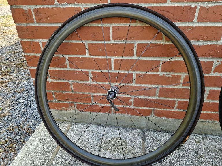 Used Shimano Shimano Dura Ace C35 2013 bike — image 3 of 14