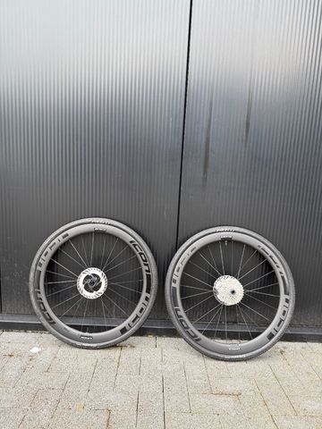 Brugt Dt Swiss icon c5.0 aero 2024 bike — billede 1 af 6