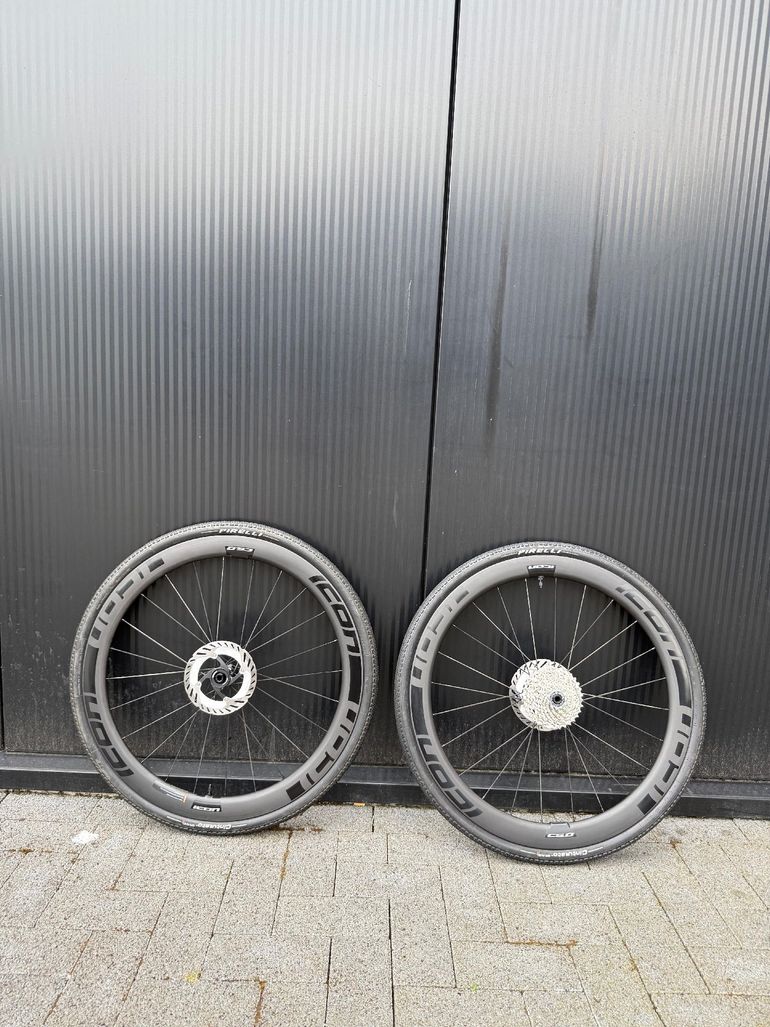 Brugt Dt Swiss icon c5.0 aero 2024 bike — billede 1 af 6