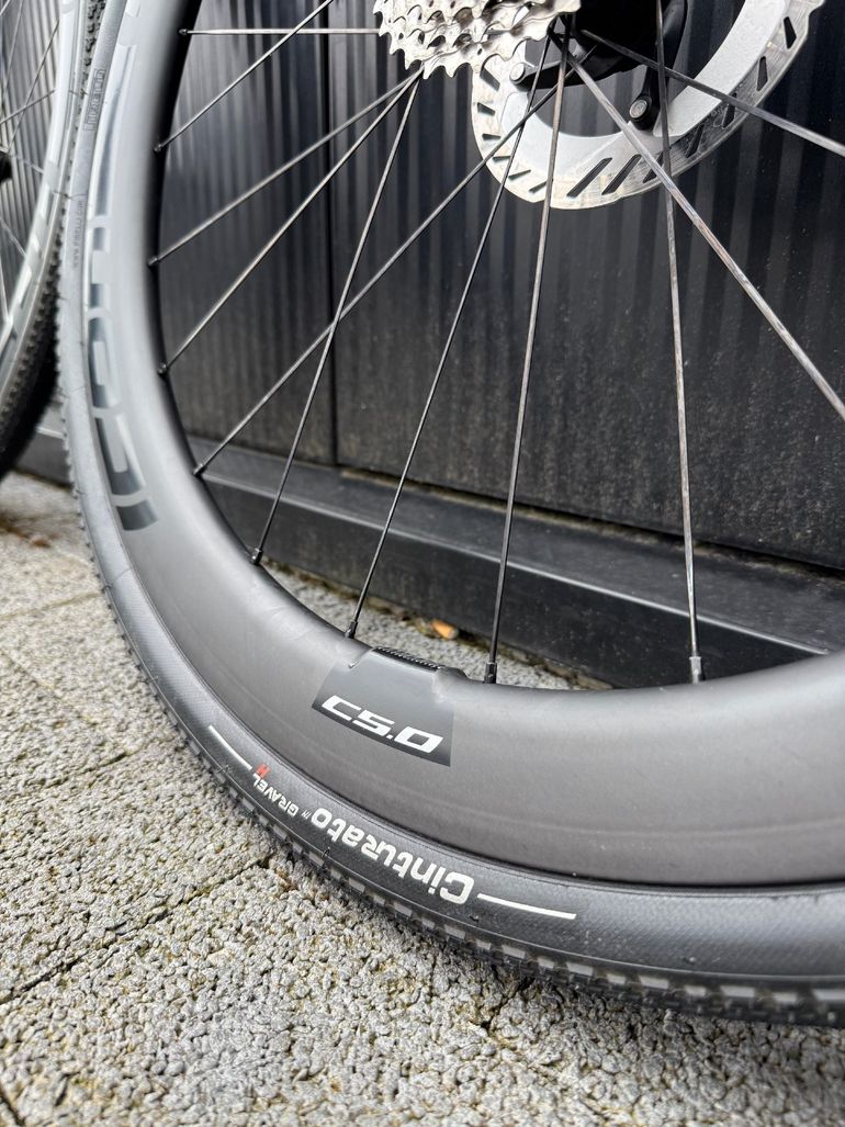Brugt Dt Swiss icon c5.0 aero 2024 bike — billede 2 af 6