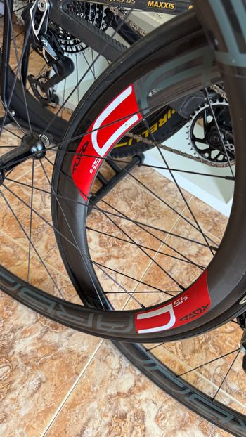 Used Tufo Carbono 45 2022 bike — image 2 of 5