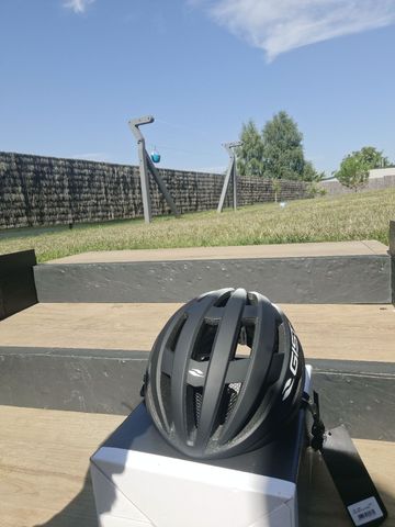 Used Gist revol 2025 bike — image 3 of 3