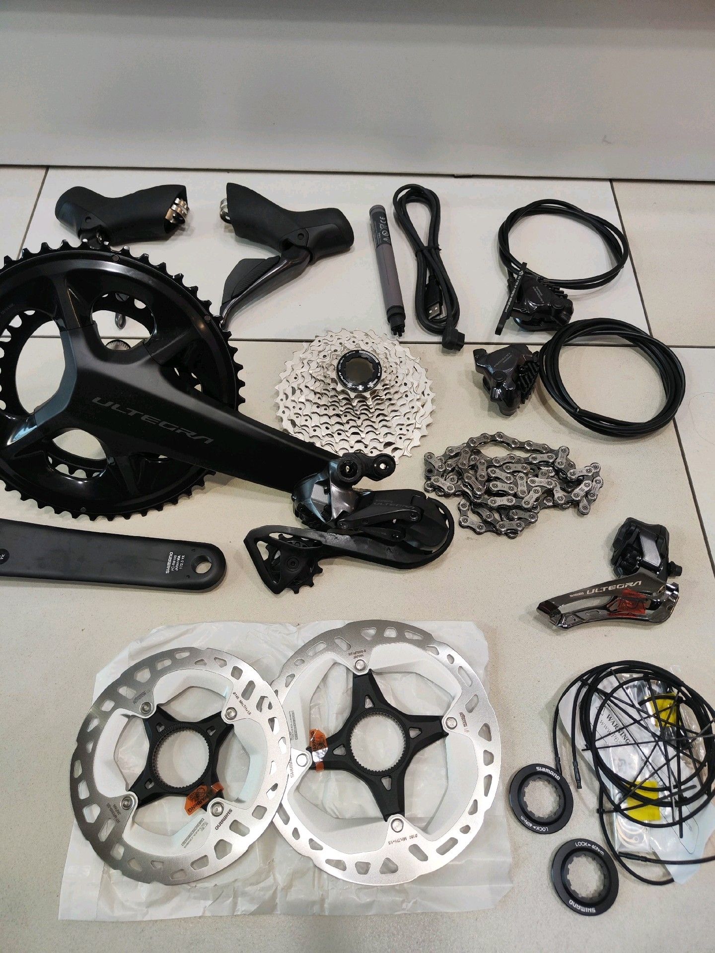 SHIMANO ULTEGRA R8170 Di2 コンポセット 2×12速 Shimano Ultegra R8170 Di2 12-Speed Kit Excel Sports | Shop Online