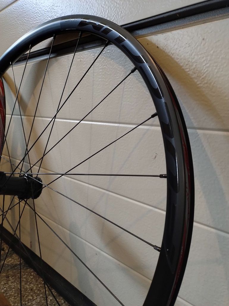 Used Fulcrum Rapid Red 500 2023 bike — image 6 of 8
