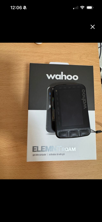 Wahoo Element Roam v2 2023