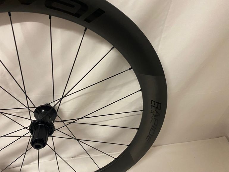 Used Roval rapide clx 2 2025 bike — image 2 of 5