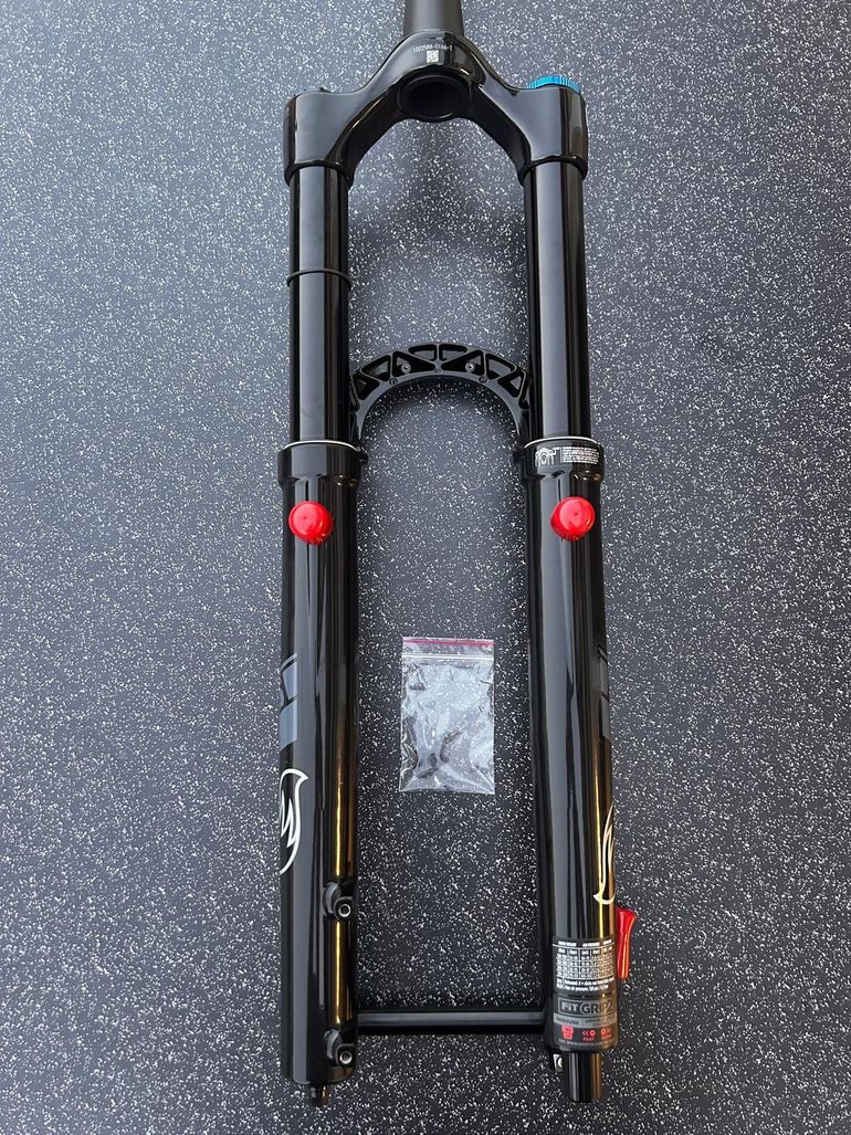 Fox 36 GRIP2 Performance Elite 160mm 2022 bike d'occasion — image 3 sur 7