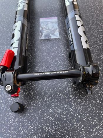 Fox 36 GRIP2 Performance Elite 160mm 2022 bike d'occasion — image 7 sur 7