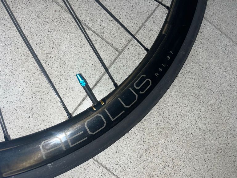 Bontrager Aeolus RSl 37 TLR disc 2023