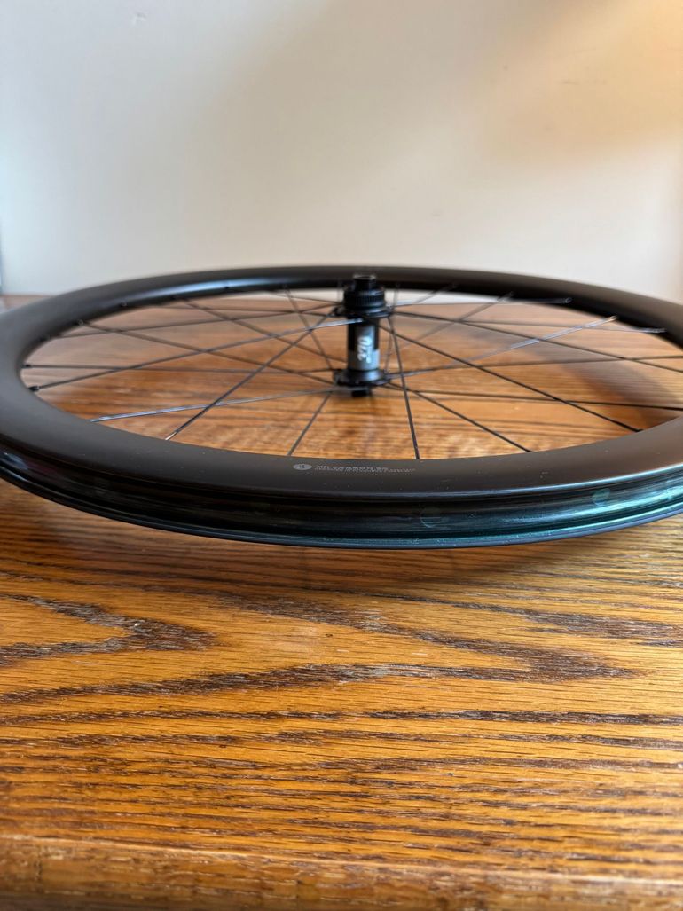 Van Rysel VR 50 Carbon Wheel 2025 bike de segunda mano — imagen 6 de 11