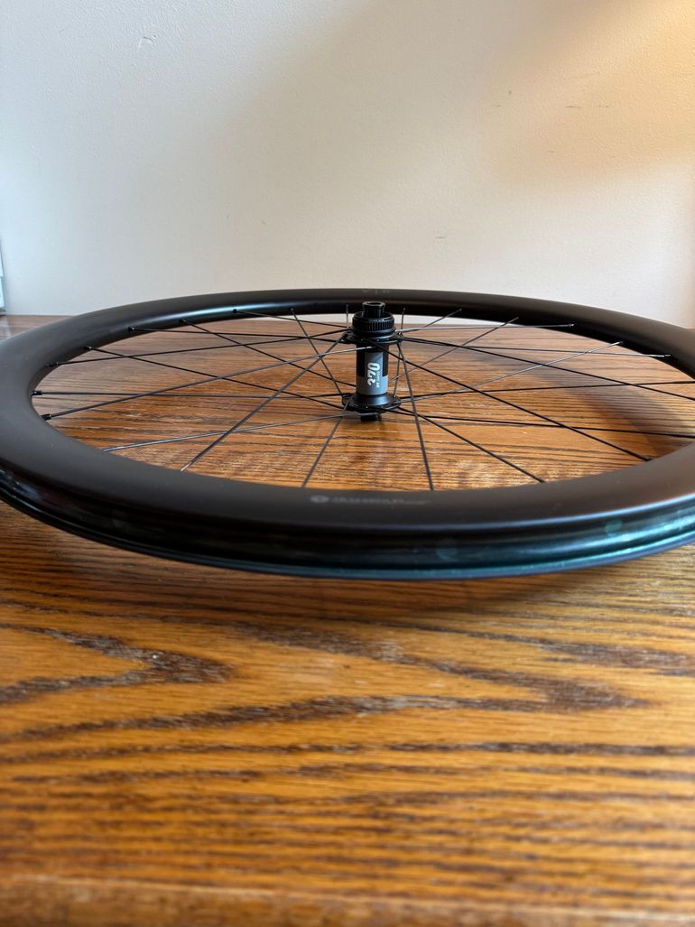 Van Rysel VR 50 Carbon Wheel 2025 bike de segunda mano — imagen 8 de 11