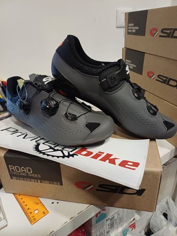 Sidi SCARPE BDC SIDI GENIUS 10 NERO GRIGIO 41 - CGENIUS10-NEGR-41 2023 Cycling Shoes de segunda mano