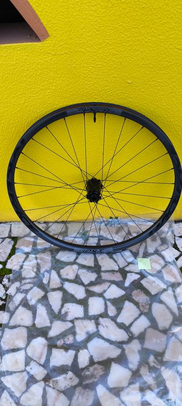 Gebrauchtes Race Face Next'r 31 carbon bike — Bild 7 von 10