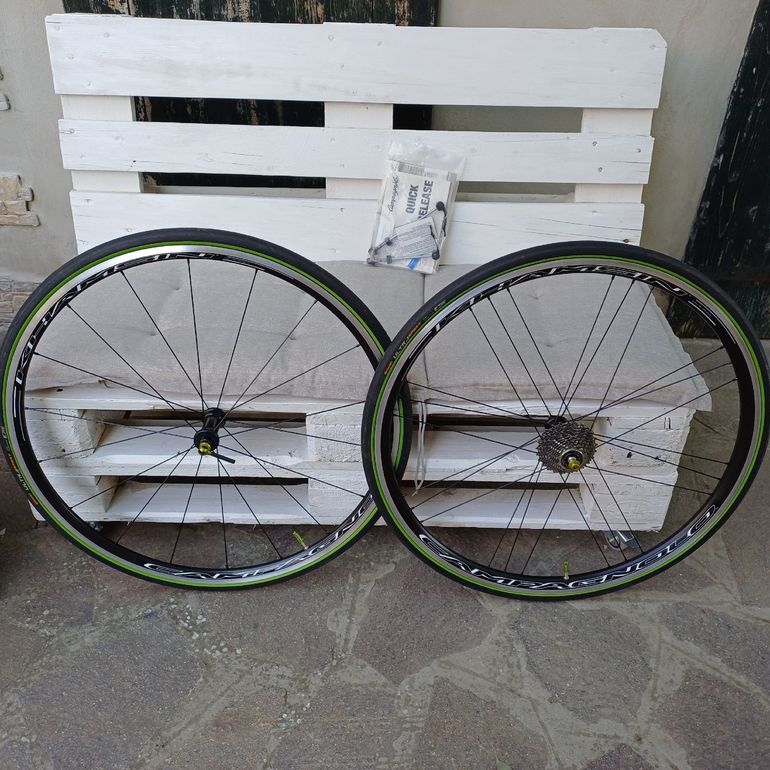 Used Campagnolo khamsin bike — image 1 of 7