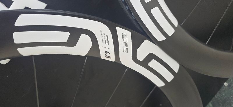 Used enwe 4.5 ses 2025 bike — image 3 of 9