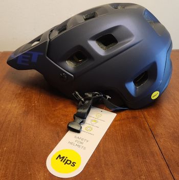 Used MET Terranova MIPS 2024 bike — image 3 of 5