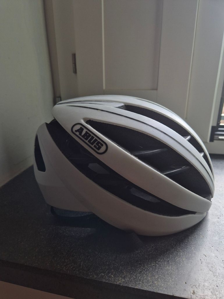 Brugt ABUS Aventor 2022 bike — billede 3 af 5