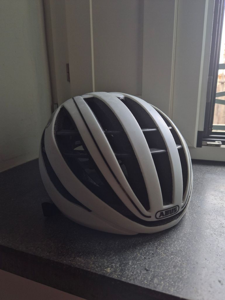 Brugt ABUS Aventor 2022 bike — billede 1 af 5