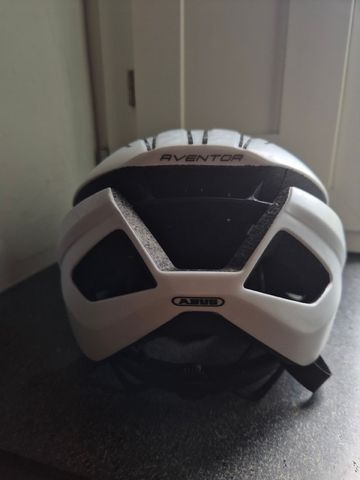 Brugt ABUS Aventor 2022 bike — billede 2 af 5