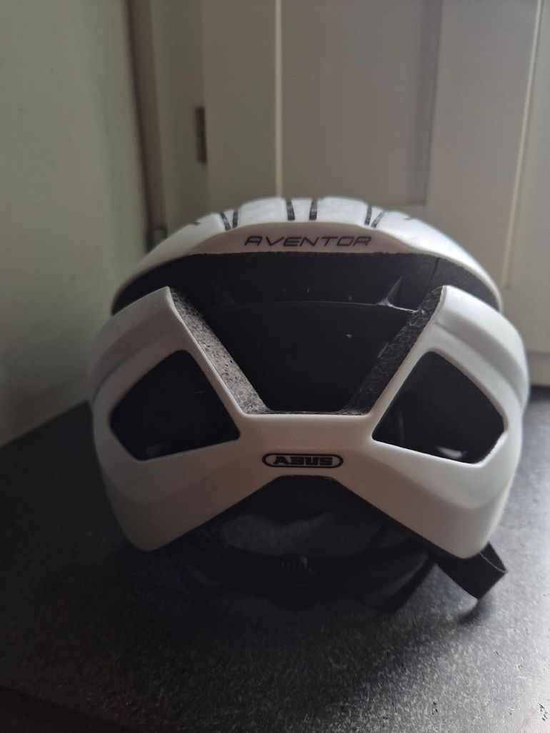 Brugt ABUS Aventor 2022 bike — billede 2 af 5